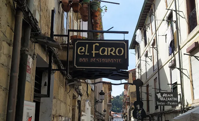 Bar Restaurante El Faro en Laredo