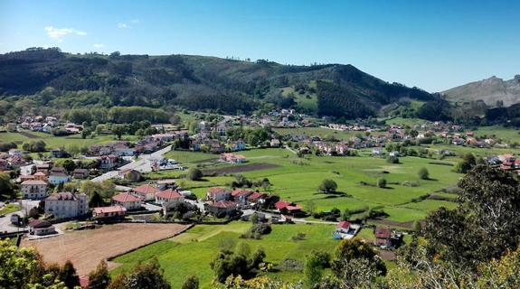 Un valle que no se atraviesa sin darse cuenta · Liendo