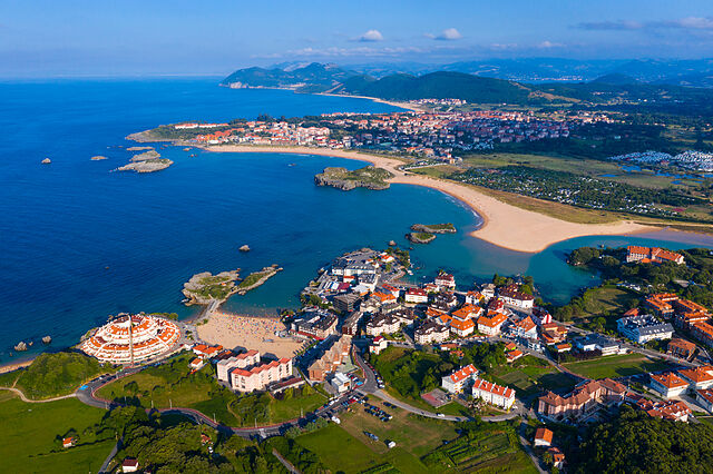 Playa de La Arena - Los Nudistas, Arnuero