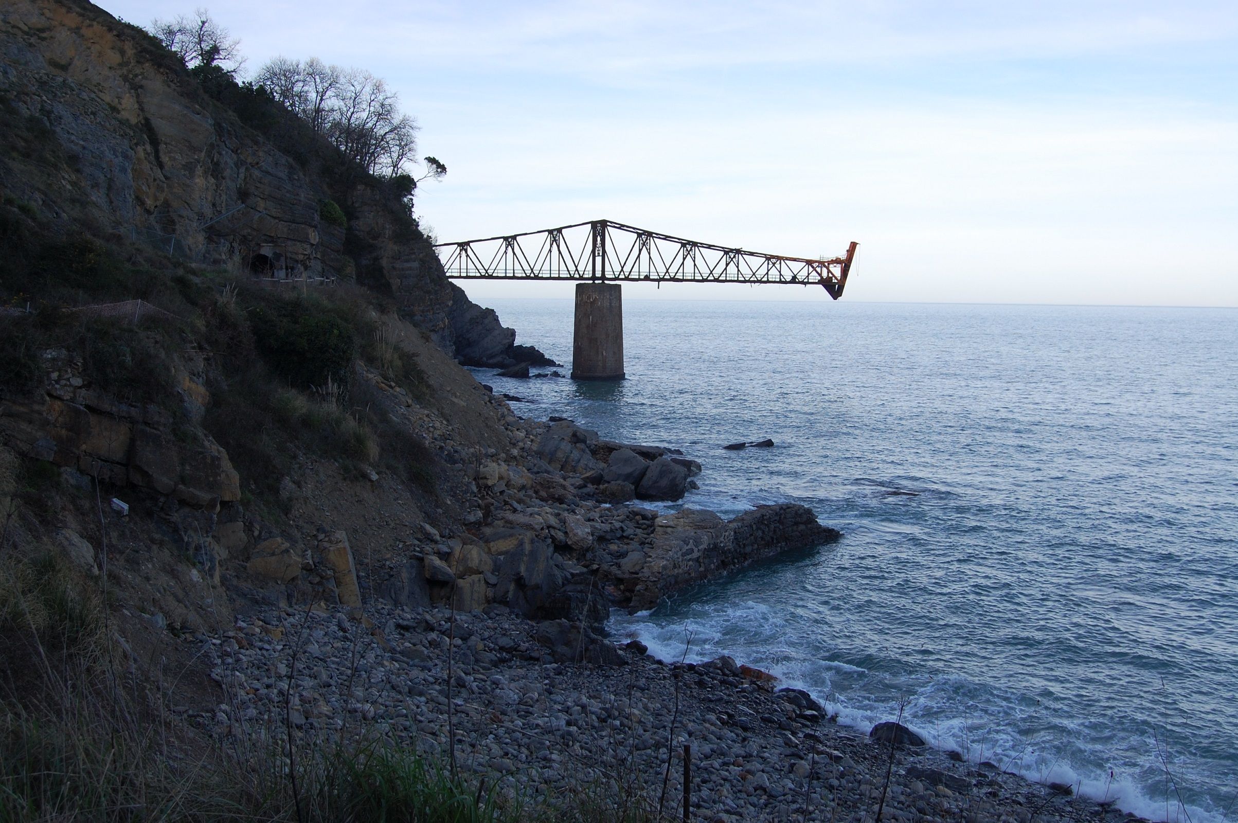 Cargadero de mineral de Dícido, Castro-Urdiales