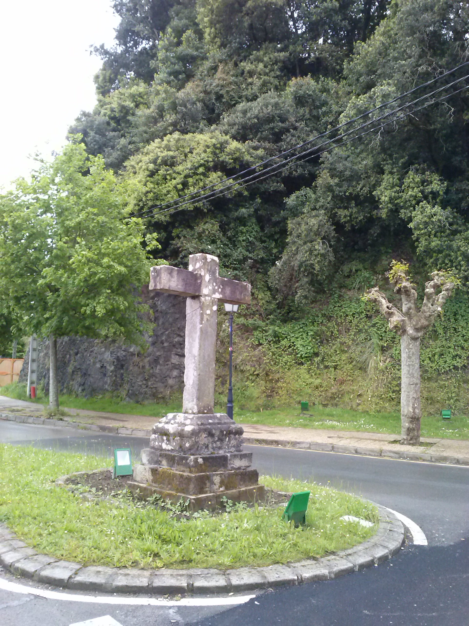 Cruz de Mori, Colindres