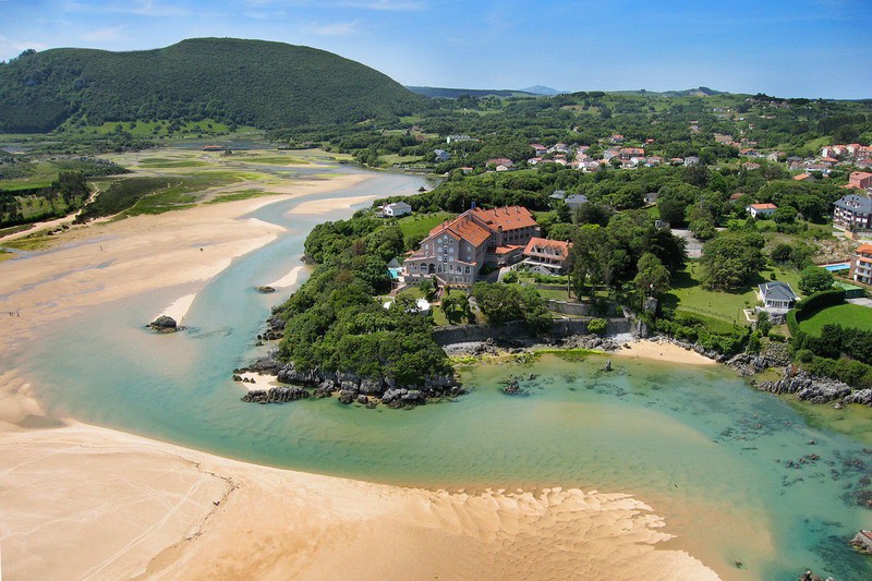 Playa de Los Barcos, Isla