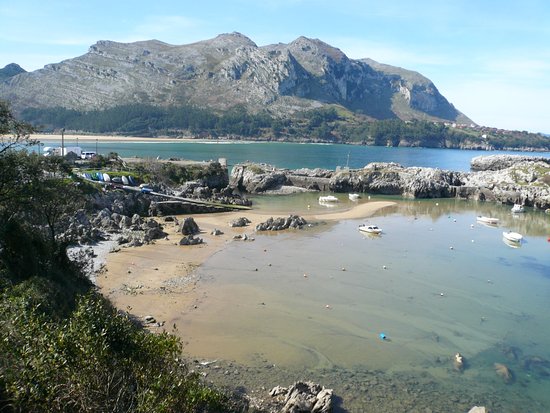 Playa de Arenillas, Islares