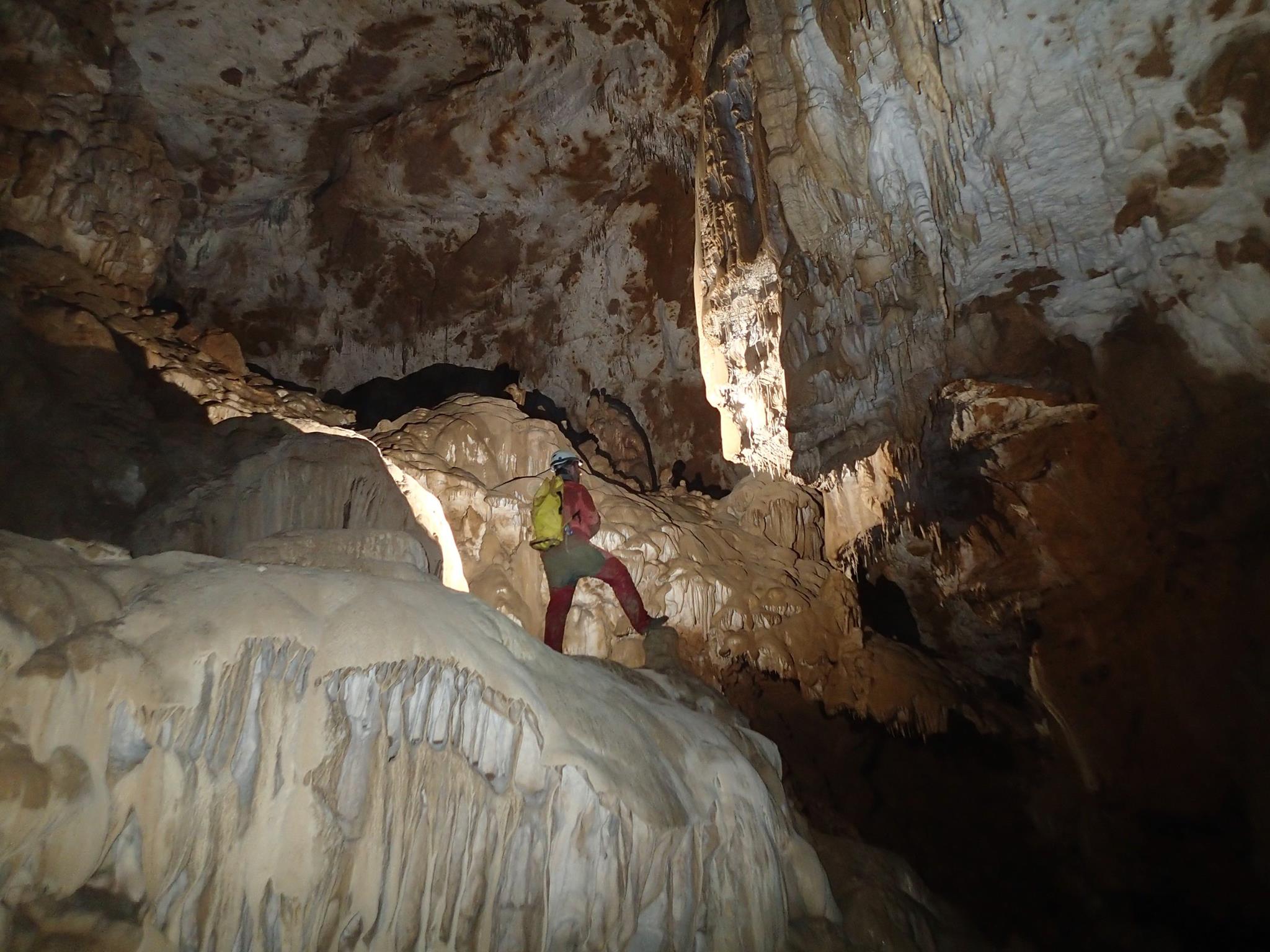 Cueva Hoyo Molino, Limpias