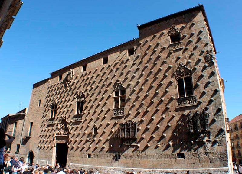 Casa de las Conchas, Salamanca