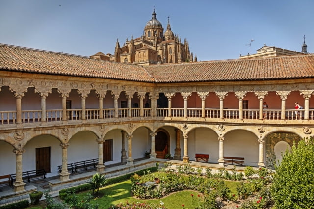 Convento de las Dueñas, Salamanca
