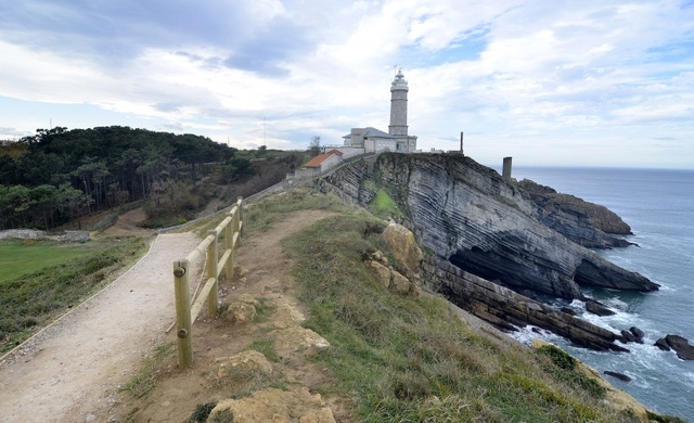 Faro de Cabo Mayor, Santander