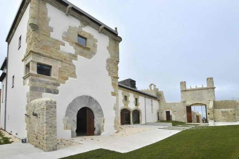 Palacio de Riva-Herrera (Casa Llas), Santander