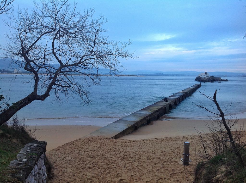 Playa de los Bikinis, Santander