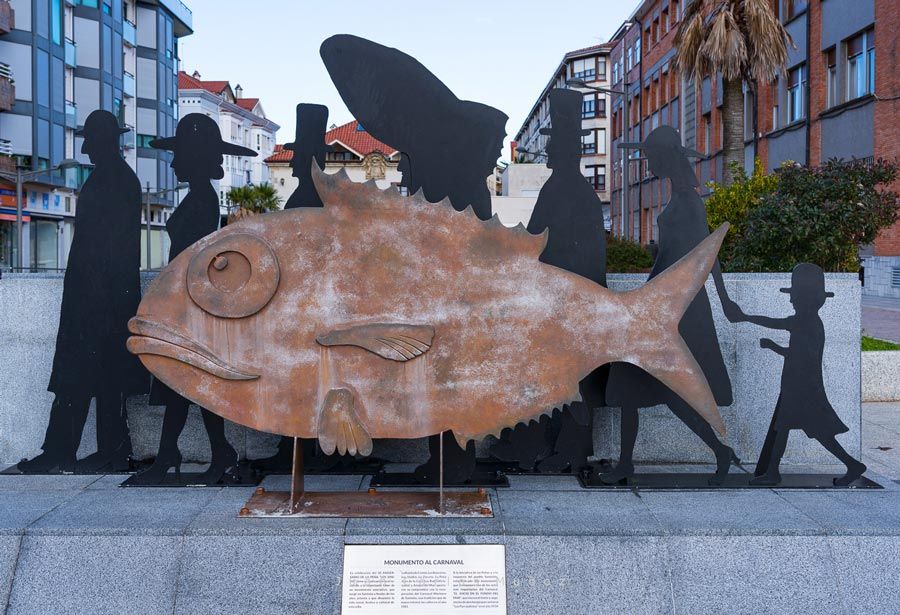 Monumento al Carnaval, Santona